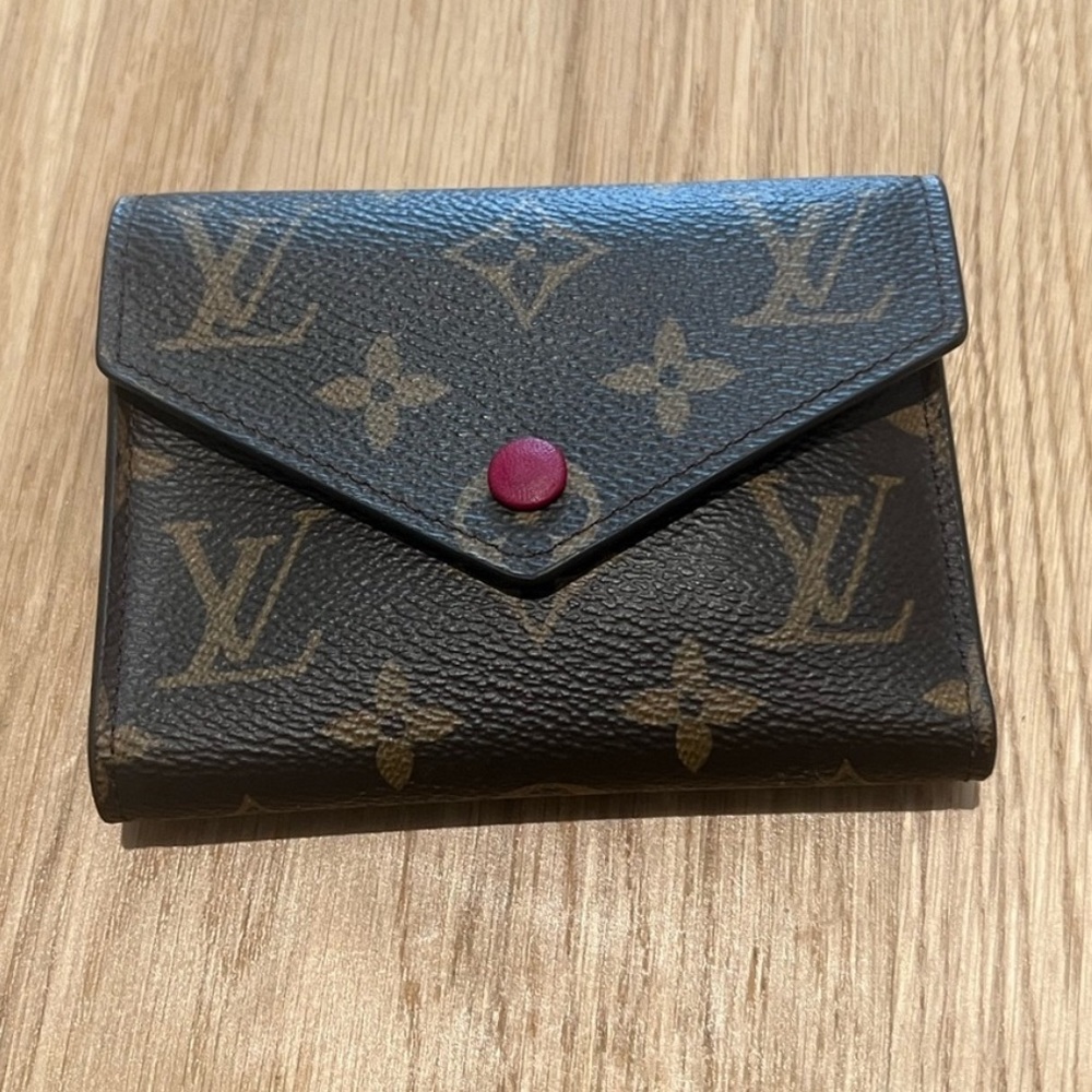 Victorine wallet - LOUIS VUITTON
WALLET WOMEN
